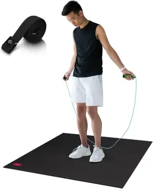 Cardio Mat 95 - kompakte Fitnessmatte (95 x 95 cm) - inkl Tragegurt - ideal zum Seilspringen und ...