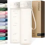 KIVY Trinkflasche 1l mit Klappdeckel - Kohlensäure geeignet, Auslaufsicher, Bruchsicher, Federleicht - Schwarze Trinkflasche Gym Flasche - Fitness Sporttrinkflasche Schwarz - Sportflasche 1 Liter